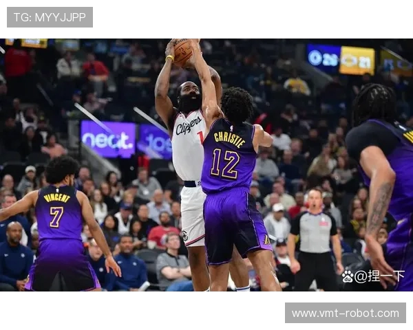 2017年NBA季后赛马刺与勇士对决回顾与精彩瞬间分析