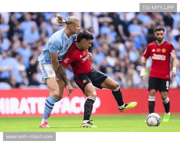 曼联与曼城精彩对决比赛录像回顾及精彩瞬间分析