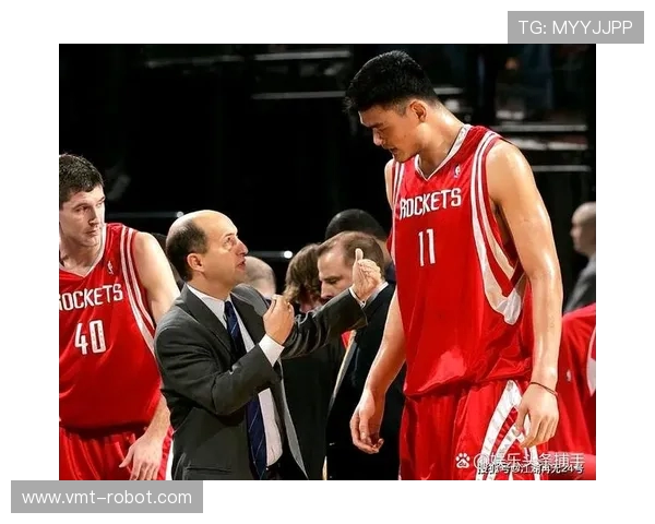 火箭与小牛激战回顾：14-15赛季精彩对决与关键时刻分析